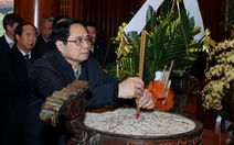 Thủ tướng Phạm Minh Chính dâng hương tưởng niệm Chủ tịch Hồ Chí Minh