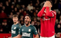CĐV Middlesbrough bị bắt vì bỏ rơi con để… ăn mừng chiến thắng trước Man Utd