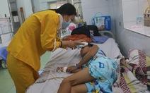 Trẻ mắc COVID-19 tăng, Sở Y tế TP.HCM yêu cầu các bệnh viện chuẩn bị 30-50% số giường để điều trị