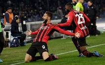 Giroud lập công đưa AC Milan trở lại đầu bảng