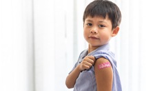 Những điều bố mẹ cần lưu ý khi cho trẻ 5-11 tuổi tiêm vắc xin COVID-19