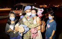 Tối 30-4, 30 chiến sĩ “mũ nồi xanh” từ Nam Sudan về tới Tân Sơn Nhất