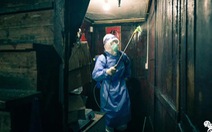 Thượng Hải cấm nhân viên phòng dịch tự ý vào nhà dân xịt khử trùng