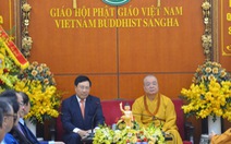 Phó thủ tướng thường trực Phạm Bình Minh chúc mừng Đại lễ Phật đản