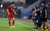 Để thắng U23 Malaysia, ông Park cùng dàn trợ lý hết sức 'vất vả' ngoài sân