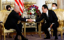 Ông Biden gọi ông Kishida là 'bạn tốt', cam kết bảo vệ Nhật Bản