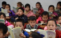 Trung Quốc thu hồi sách giáo khoa tiểu học vì tranh minh họa bị nói khiêu dâm