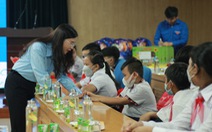 20 trẻ mồ côi vì COVID-19 ra thăm thủ đô Hà Nội