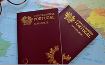 Giới giàu có Mỹ mua hộ chiếu thứ hai như một 'kế hoạch B' cho gia đình