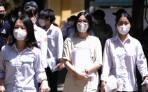 Tuyển sinh lớp 10 Hà Nội: Đề 'dễ thở', điểm chuẩn sẽ tăng?