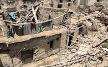 Động đất Afghanistan: 'Mọi người đang đào hết mộ này đến mộ khác'