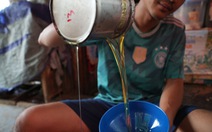 Indonesia bán 60 triệu lít dầu ăn với giá ưu đãi cho người dân