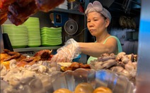 Dư luận Malaysia dậy sóng về bình luận của chủ quán cơm gà Singapore