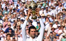 Djokovic thoát 'cuộc khủng hoảng thứ 2'