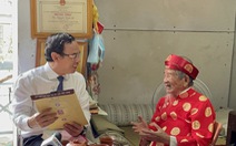 Cuộc 'phỏng vấn' đặc biệt của Bí thư Nguyễn Văn Nên với nhà nghiên cứu 102 tuổi