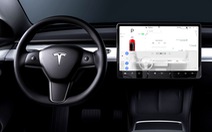 Tesla có trang bị sẵn trên xe 8 năm, giờ người dùng phải trả tiền mới được sử dụng