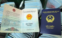 Đến lượt Czech không công nhận hộ chiếu mẫu mới xanh tím than của Việt Nam