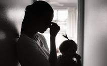 Phụ nữ bị trầm cảm sau sinh: 50% không được chẩn đoán