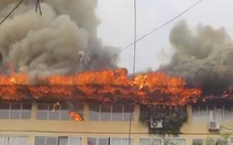 Cháy lớn tại một tòa nhà ở Hà Nội