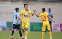 Vòng 12 V-League 2022: Cửa trụ hạng rộng mở với bóng đá xứ Thanh