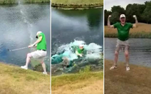Cú đánh đưa golfer vào lòng… hồ
