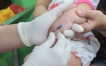 TP.HCM: Thêm ca sốt xuất huyết tử vong, nỗi lo 'dịch chồng dịch' năm học mới