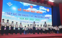 Tiền Giang trao 332 học bổng cho trẻ em khuyết tật, mồ côi