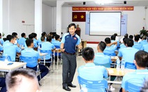 Trọng tài Việt Nam tập huấn giữa mùa để tránh sai sót