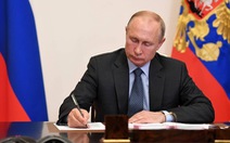 Ông Putin ký luật tăng mức phạt tù có thể đến 15 năm với lính đào ngũ, đầu hàng, cướp bóc
