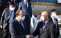 Chủ tịch nước Nguyễn Xuân Phúc tới Tokyo, bắt đầu dự lễ Quốc tang cố Thủ tướng Nhật Bản