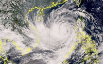 Chuyên gia nói gì về các kịch bản bão số 4 đổ bộ vào Thừa Thiên Huế - Bình Định?
