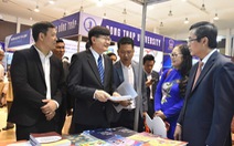 Trên 1.300 học sinh Lào tham dự Triển lãm giáo dục Việt Nam tại Vientiane