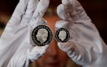 Anh công bố tiền xu mới có chân dung Vua Charles III