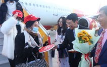 Chuyến bay thẳng đầu tiên đưa 214 khách Trung Quốc đến Khánh Hòa