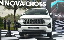 Toyota Innova Cross ra mắt: Giá từ 810 triệu đồng, đe dọa Hyundai Custin