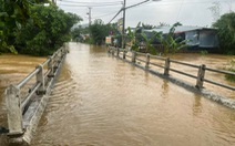 Mưa ngớt, nước bắt đầu rút tại điểm 'nóng' ngập Đà Nẵng