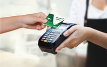 Thẻ Vietcombank chip contactless - Chìa khóa cho cuộc sống số