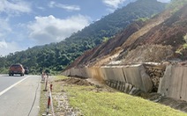 Xuất hiện điểm sạt lở nguy hiểm trên cao tốc La Sơn - Túy Loan