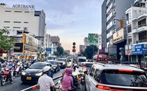 TP.HCM tính cấm xe máy lên cầu vượt gần sân bay Tân Sơn Nhất để giảm ùn tắc