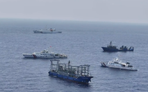 Philippines tung clip tàu Trung Quốc 'dằn mặt' nguy hiểm trên Biển Đông