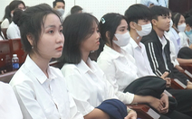Tiếp sức đến trường tân sinh viên Bến Tre, Tiền Giang: Để không có ước mơ nào phải dang dở