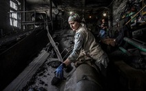 Phụ nữ thay nam giới ở Ukraine: Từ dạy múa thành công nhân hầm mỏ