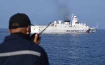 Philippines yêu cầu các tàu Trung Quốc ở Scarborough rời đi ngay lập tức