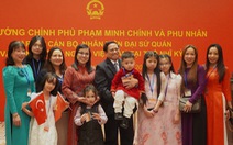 Thủ tướng Phạm Minh Chính: Luôn bảo vệ lợi ích chính đáng của người Việt ở nước ngoài