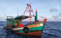 Ngư dân khai thác trên vùng biển Cà Mau bị tấn công bằng bom xăng, đạn chì