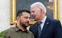 Ông Zelensky gặp ông Biden, nghị sĩ Mỹ nói Ukraine phải nhường đất để chấm dứt chiến sự