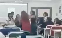 Nữ sinh viên Đại học Hoa Sen đánh bạn tại lớp, đòi đuổi việc giảng viên