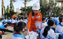 PC Đắk Nông tuyên truyền an toàn, tiết kiệm điện trong trường học