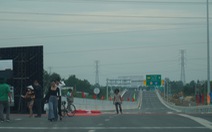 Cao tốc Mỹ Thuận - Cần Thơ đã thông xe hai chiều, người dân đi lại ra sao?