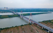 Hà Nội cấm xe qua cầu Nhật Tân theo giờ để kiểm định tải trọng